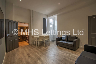 Thumbnail photo of 5 Bedroom Mid Terraced House in 24 Norwood Road, Leeds, LS6 1DZ