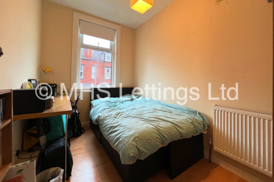 Thumbnail photo of 5 Bedroom Mid Terraced House in 3 Lucas Street, Leeds, LS6 2JD