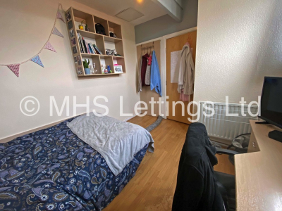 Thumbnail photo of 3 Bedroom Mid Terraced House in 3 Lumley Avenue, Leeds, LS4 2LR