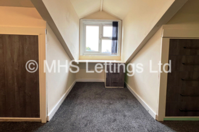 Thumbnail photo of 6 Bedroom Mid Terraced House in 43 Regent Park Terrace, Leeds, LS6 2AX