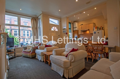 Thumbnail photo of 3 Bedroom Mid Terraced House in 67 Beechwood Terrace, Leeds, LS4 2NG