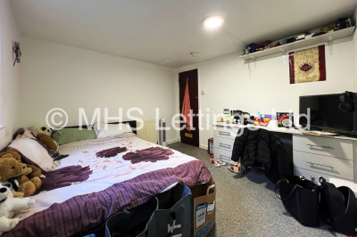 Thumbnail photo of 2 Bedroom Ground Floor Flat in Basement Flat, 12 Regent Park Avenue, Leeds, LS6 2AU