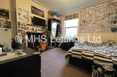 Thumbnail photo of 5 Bedroom Mid Terraced House in 4 St. Michaels Terrace, Leeds, LS6 3BQ