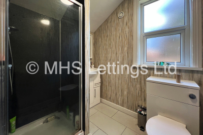 Thumbnail photo of 5 Bedroom Mid Terraced House in 4 St. Michaels Terrace, Leeds, LS6 3BQ