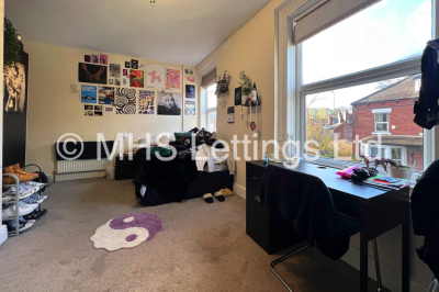 Thumbnail photo of 5 Bedroom Mid Terraced House in 4 St. Michaels Terrace, Leeds, LS6 3BQ