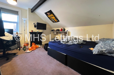 Thumbnail photo of 5 Bedroom Mid Terraced House in 4 St. Michaels Terrace, Leeds, LS6 3BQ