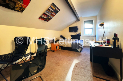 Thumbnail photo of 5 Bedroom Mid Terraced House in 4 St. Michaels Terrace, Leeds, LS6 3BQ