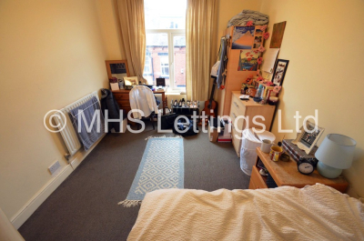 Thumbnail photo of 1 Bedroom Shared House in Double Room, 64 Manor Drive, Leeds, LS6 1DD