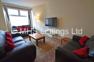 Thumbnail photo of 1 Bedroom Shared House in Double Room, 64 Manor Drive, Leeds, LS6 1DD