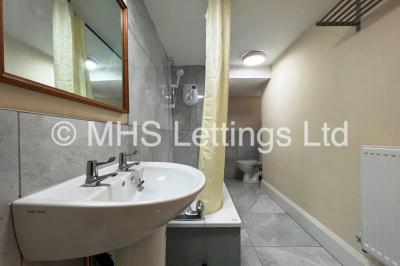 Thumbnail photo of 1 Bedroom Ground Floor Flat in 35a Regent Park Terrace, Leeds, LS6 2AX