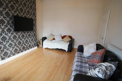 Thumbnail photo of 6 Bedroom Semi-Detached House in 11 Derwentwater Terrace, Leeds, LS6 3JL