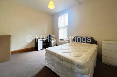 Room 6, 144 Woodsley Road, Leeds, LS2 9LZ