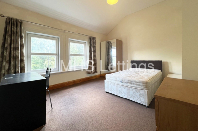 Thumbnail photo of 1 Bedroom Shared House in Room 9, 144 Woodsley Road, Leeds, LS2 9LZ