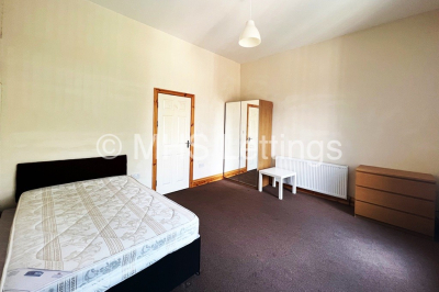 Thumbnail photo of 1 Bedroom Shared House in Room 3, 144 Woodsley Road, Leeds, LS2 9LZ