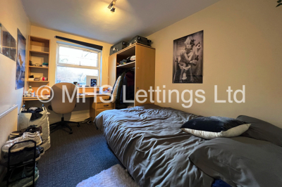 Thumbnail photo of 3 Bedroom Apartment in Flat 7, Welton Road, Leeds, LS6 1EE
