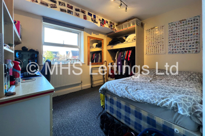 Thumbnail photo of 5 Bedroom Ground Floor Flat in Flat 19, Welton Road, Leeds, LS6 1EE