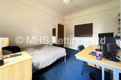 Thumbnail photo of 6 Bedroom Mid Terraced House in 18 Norwood Terrace, Leeds, LS6 1EA