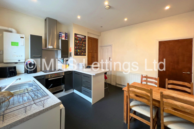 Thumbnail photo of 4 Bedroom Mid Terraced House in 34 Hessle Mount, Leeds, Ls6 1EP