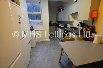 Thumbnail photo of 1 Bedroom Shared House in Room 7, 1 Richmond Mount, Leeds, LS6 1DG