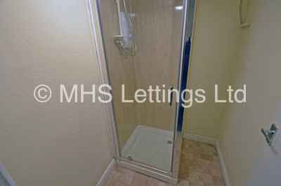 Thumbnail photo of 1 Bedroom Shared House in Room 2, 1 Richmond Mount, Leeds, LS6 1DG