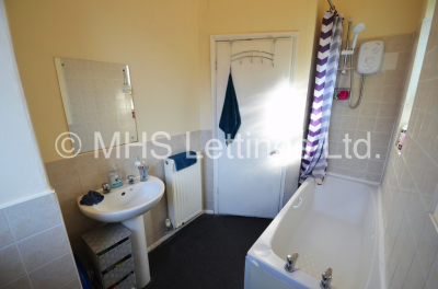 Thumbnail photo of 1 Bedroom Semi-Detached House in Double Room, The Mansion, Grosvenor Road, LS6 2DZ