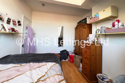 Thumbnail photo of 6 Bedroom Mid Terraced House in 45 Delph Mount, Woodhouse, LS6 2HS