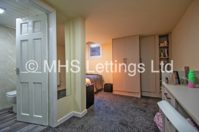 Thumbnail photo of 1 Bedroom Shared Flat in Double Room, 4a Grosvenor Road, Leeds, LS6 2DZ