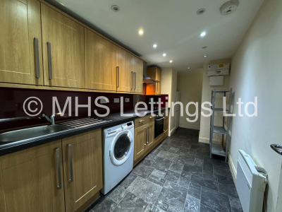 Thumbnail photo of 2 Bedroom Flat in Rear Flat, 144a Woodsley Road, Leeds, LS2 9LZ