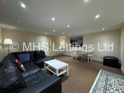 Thumbnail photo of 2 Bedroom Flat in Rear Flat, 144a Woodsley Road, Leeds, LS2 9LZ