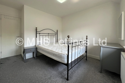 Thumbnail photo of 3 Bedroom Semi-Detached House in 496 Dewsbury Road, Leeds, LS11 8ES