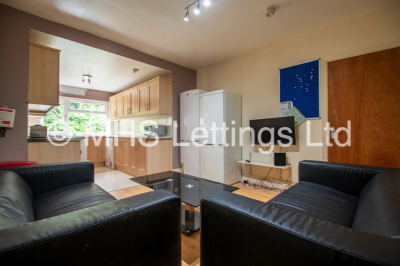 Thumbnail photo of 5 Bedroom Semi-Detached House in 8 Trenic Drive, Leeds, LS6 3DJ