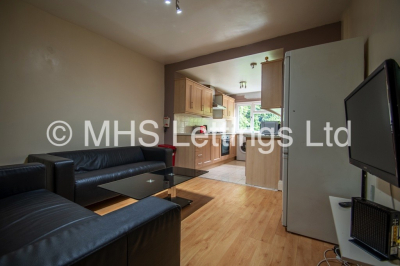 Thumbnail photo of 5 Bedroom Semi-Detached House in 8 Trenic Drive, Leeds, LS6 3DJ