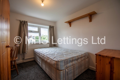 Thumbnail photo of 4 Bedroom Semi-Detached House in 8 Trenic Drive, Leeds, LS6 3DJ