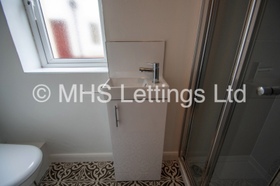 Thumbnail photo of 4 Bedroom Semi-Detached House in 8 Trenic Drive, Leeds, LS6 3DJ