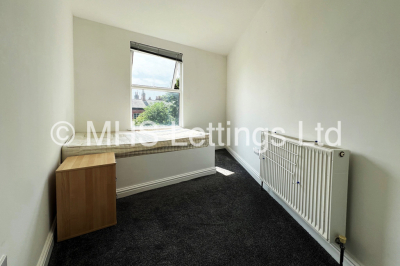 Thumbnail photo of 1 Bedroom Flat in Flat 3, 30 Hyde Park Terrace, Leeds, LS6 1BJ