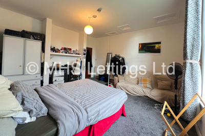 Thumbnail photo of 1 Bedroom Flat in Flat 1, 30 Hyde Park Terrace, Leeds, LS6 1BJ