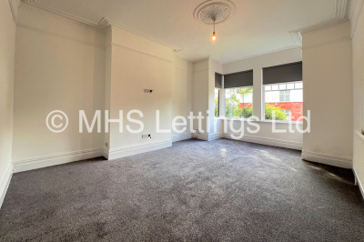 Thumbnail photo of 5 Bedroom Mid Terraced House in 33 Broomfield Crescent, Leeds, LS6 3DD