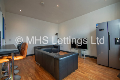 Thumbnail photo of 1 Bedroom Mid Terraced House in Room 1, 14 Royal Park Grove, Leeds, LS6 1HQ