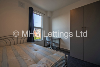 Thumbnail photo of 1 Bedroom Mid Terraced House in Room 3, 14 Royal Park Grove, Leeds, LS6 1HQ