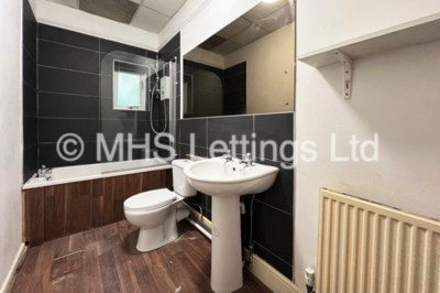 Thumbnail photo of 1 Bedroom Shared House in Room 1, 43 Regent Park Terrace, Leeds, LS6 2AX