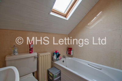 Thumbnail photo of 3 Bedroom Mid Terraced House in 10 Morris Grove, Leeds, LS5 3EZ