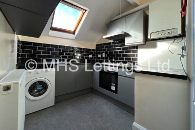 Thumbnail photo of 2 Bedroom Flat in Flat 3, 17 Regent Park Terrace, Leeds, LS6 2AX