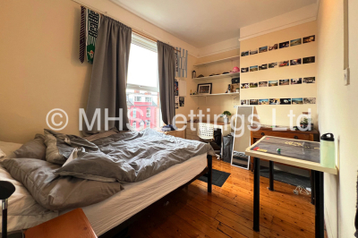 Thumbnail photo of 6 Bedroom Mid Terraced House in 15 Ebor Place, Leeds, LS6 1NR