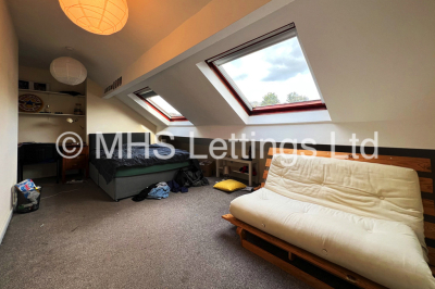 Thumbnail photo of 6 Bedroom Mid Terraced House in 15 Ebor Place, Leeds, LS6 1NR