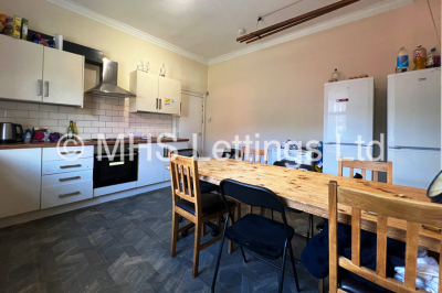 Thumbnail photo of 6 Bedroom Mid Terraced House in 15 Ebor Place, Leeds, LS6 1NR