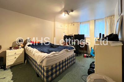 Thumbnail photo of 6 Bedroom Mid Terraced House in 160 Ash Road, Leeds, LS6 3HD