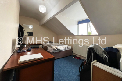 Thumbnail photo of 6 Bedroom Mid Terraced House in 160 Ash Road, Leeds, LS6 3HD