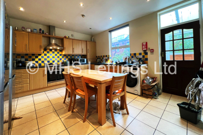 Thumbnail photo of 6 Bedroom Mid Terraced House in 160 Ash Road, Leeds, LS6 3HD