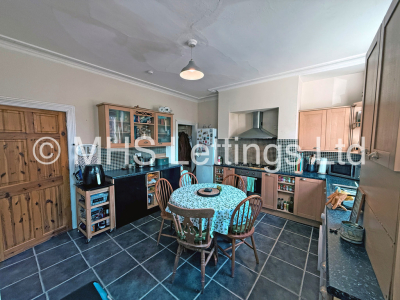 Thumbnail photo of 3 Bedroom Mid Terraced House in 7 Cross Chapel Street, Leeds, LS6 3JE