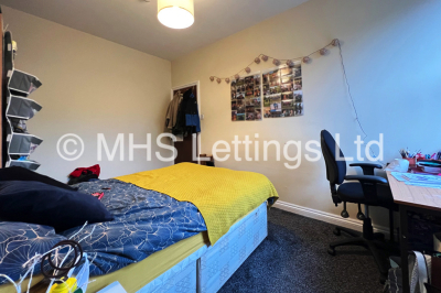 Thumbnail photo of 2 Bedroom Flat in Flat 3, 7 Midland Road, Leeds, LS6 1BQ